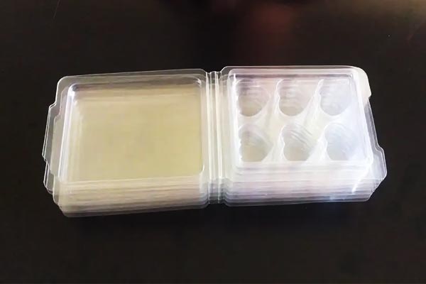 為什么兩塊不同顏色的塑料用激光無法焊接到一起？(圖1)
